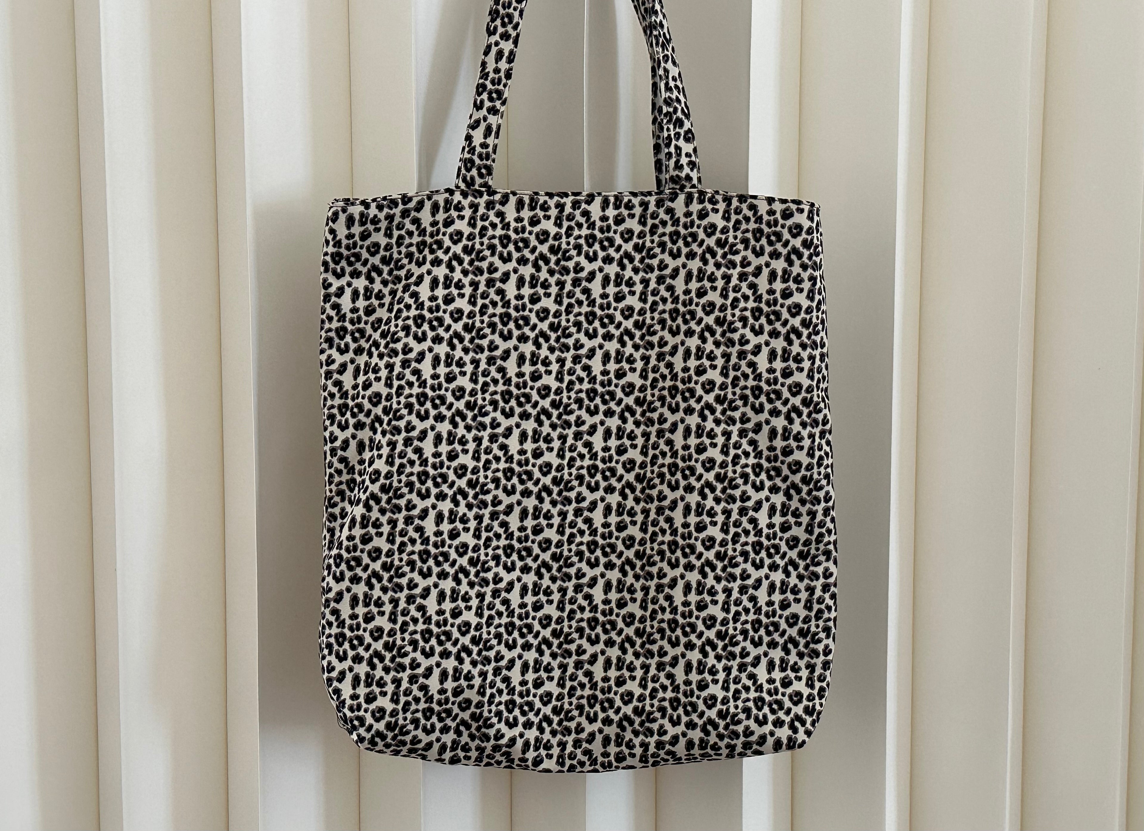 Leopard Prints Tote Bag