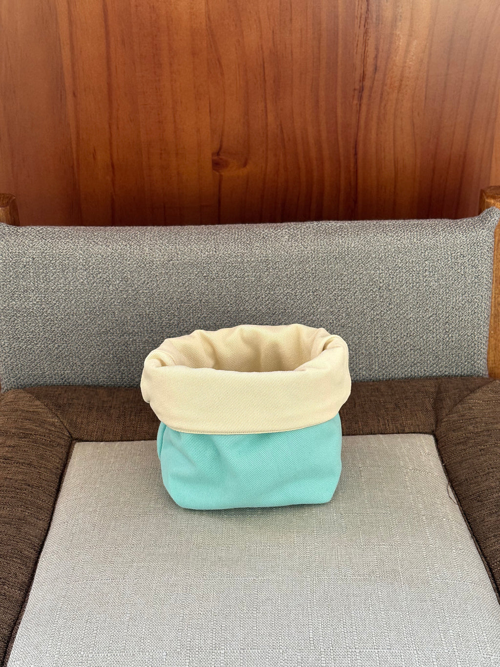 2 Tone Pouch